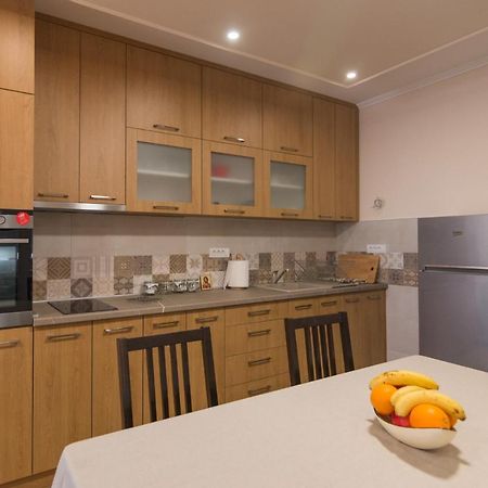 באינה באשטה Apartment Lili מראה חיצוני תמונה