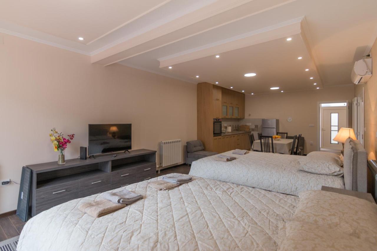 באינה באשטה Apartment Lili מראה חיצוני תמונה