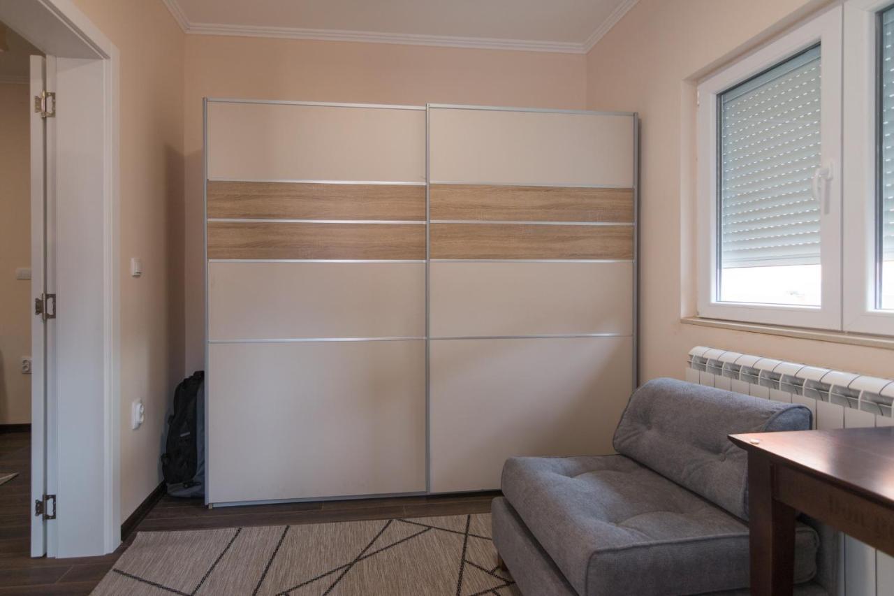 באינה באשטה Apartment Lili מראה חיצוני תמונה