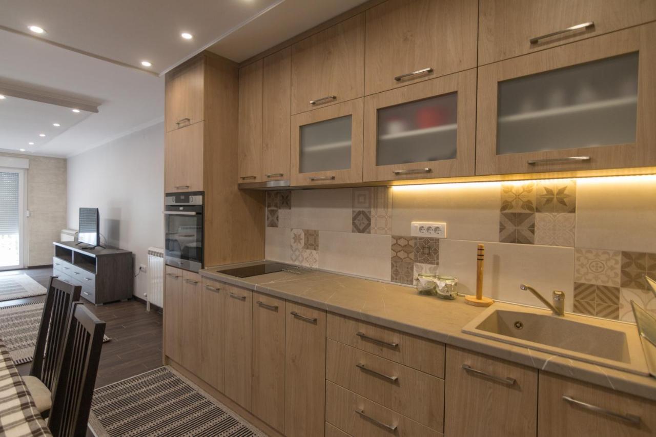 באינה באשטה Apartment Lili מראה חיצוני תמונה